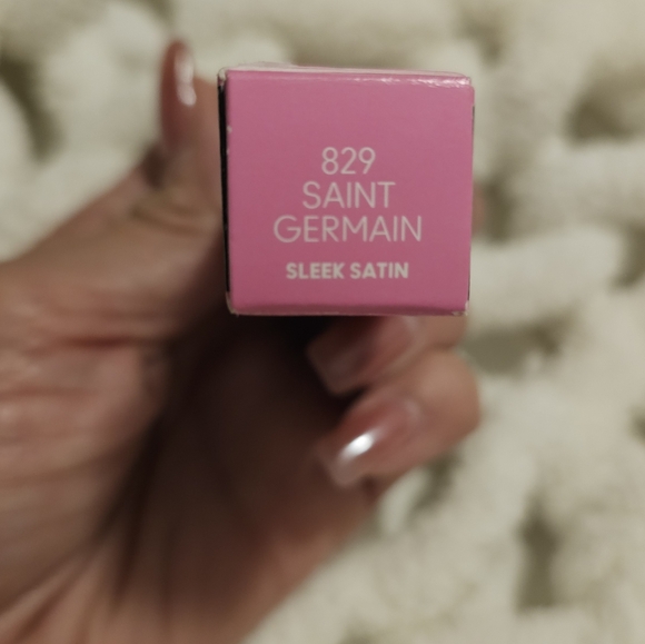 MACximal Sleek Satin Lipstick - Picture 5 of 5